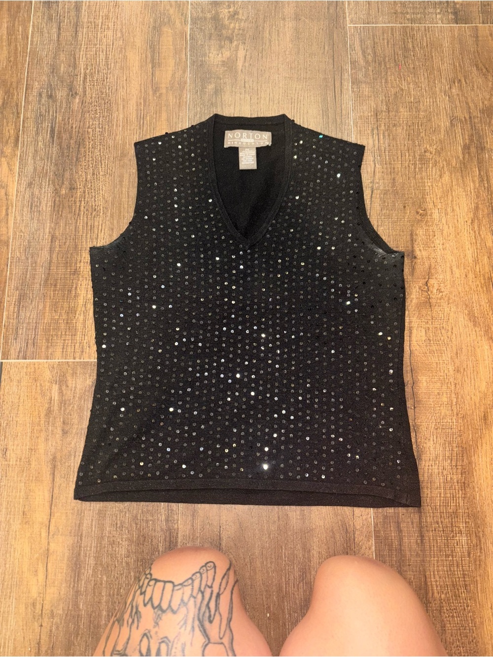 Norton McNaughton Vintage Petites Size Small 75% Silk Sequined Tank Top Black